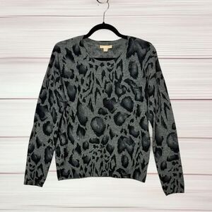 Kier + J Cashmere Sweater Leopard Animal Print Gray Black Crew Neck Petite M